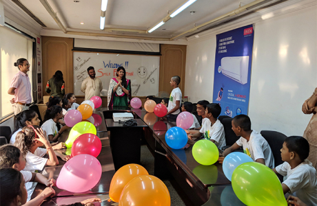 Onida Celebrates the Spirit of Navratri with Children from Smile Foundation